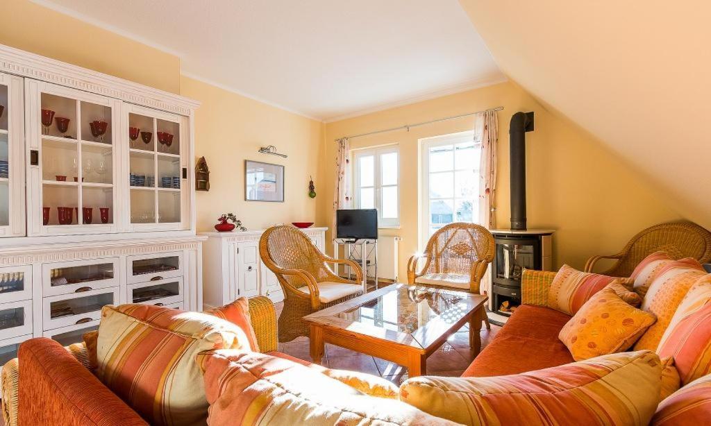 Madlen Apartment Аренсхоп Екстериор снимка