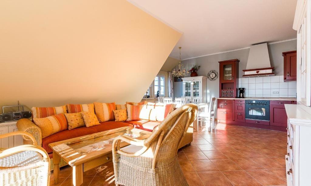 Madlen Apartment Аренсхоп Екстериор снимка