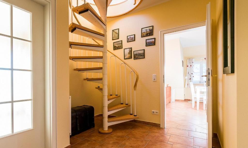 Madlen Apartment Аренсхоп Екстериор снимка